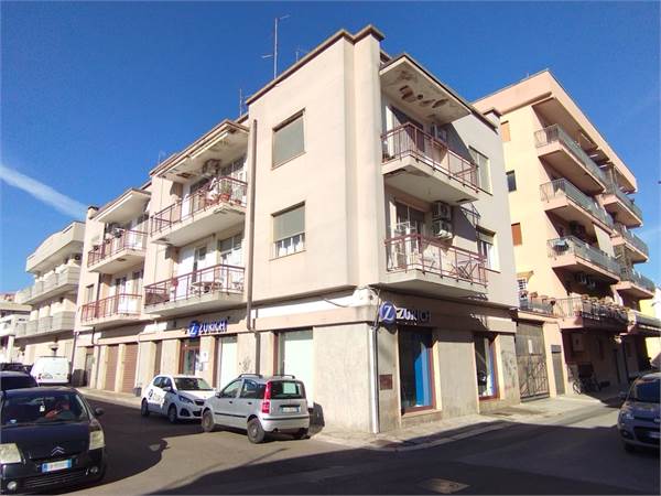 QUADRILOCALE AMPIO E LUMINOSO